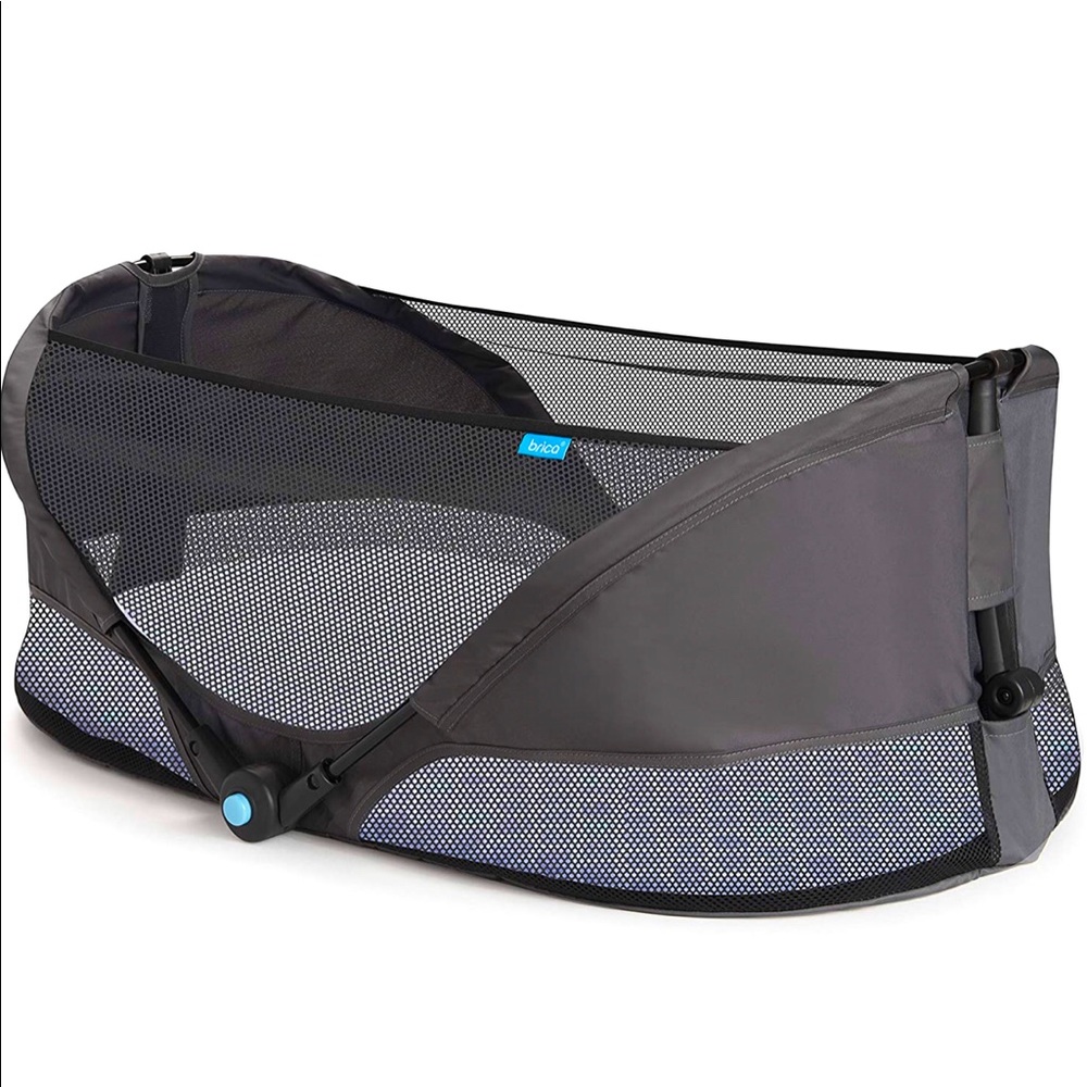 Munchkin Brica Fold N' Go Travel Bassinet, Grey